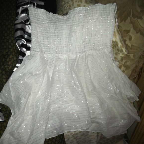 "NEW".  Hollister strip less shirt