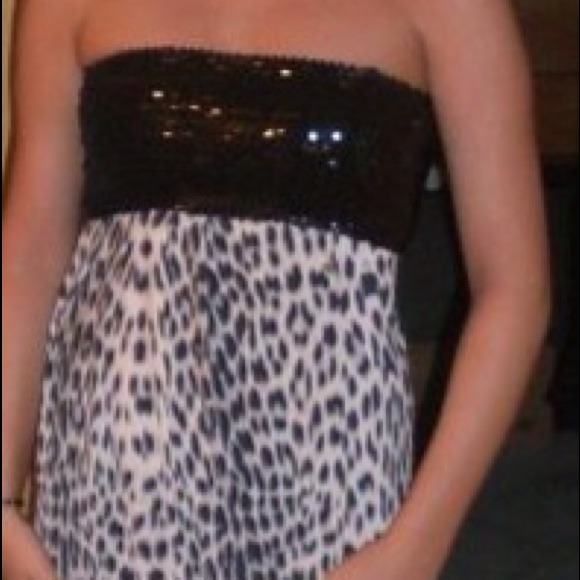 🚫Sold in bundle🚫strapless leopard sequin dress