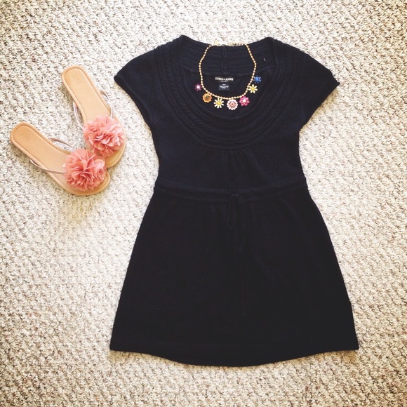 HOST PICK!!! Guess knitted tunic