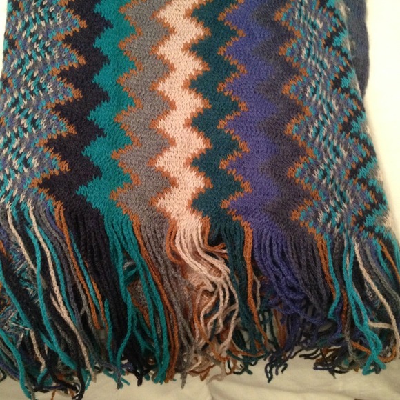 SOLD Chevron infinity scarf