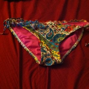 Bikini bottoms