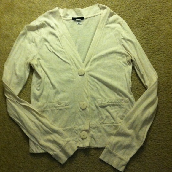 Urban Outfitters BDG Cardigan🚫Sold in Bundle🚫