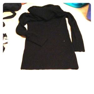 Form fitting long sweater