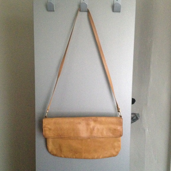 Vintage leather purse!!