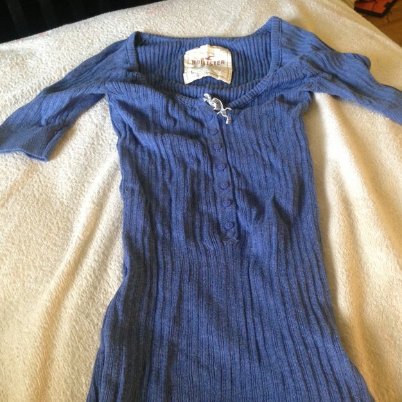hollister shirt