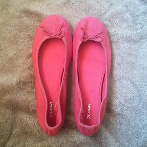 Old Navy Pink Ballet Flats