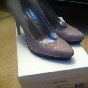 Calvin Klein Scene Snakeprint size 8m