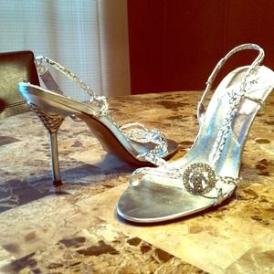 Great for Prom,weddings,etc.especially in Summer!