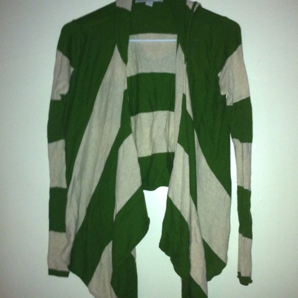 Striped old navy sweater. Green and cream color
