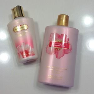 NEW VS Body lotion Set