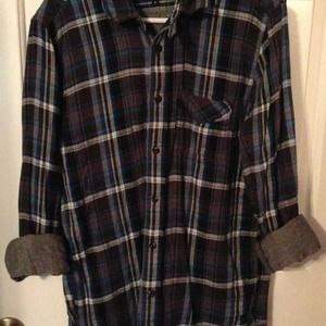 GAP flannel style MEN'S button down shirt