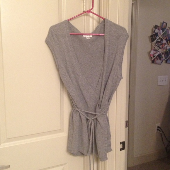 SOLD in Bundle!!! Grey Loft wrap top
