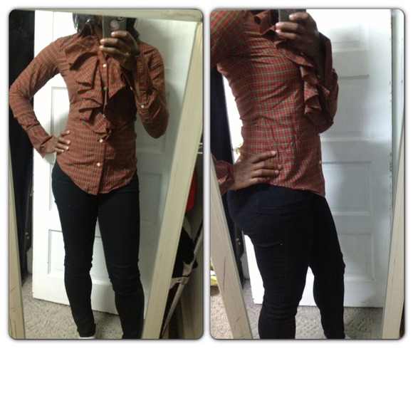 Ralph Lauren Tops - Ralph Lauren top with ruffles