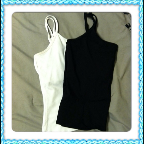 💢Sold in bundle💢 NY&Co cami bundle. Size XL.
