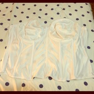 🔴Corset Style Strapless Bra