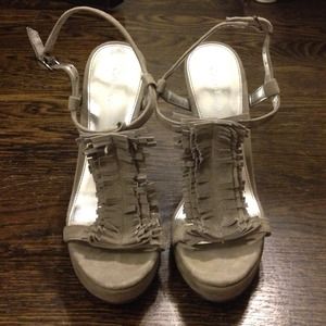 *NBW*Calvin Klein Fringed Grey Suede T-Strap Heels