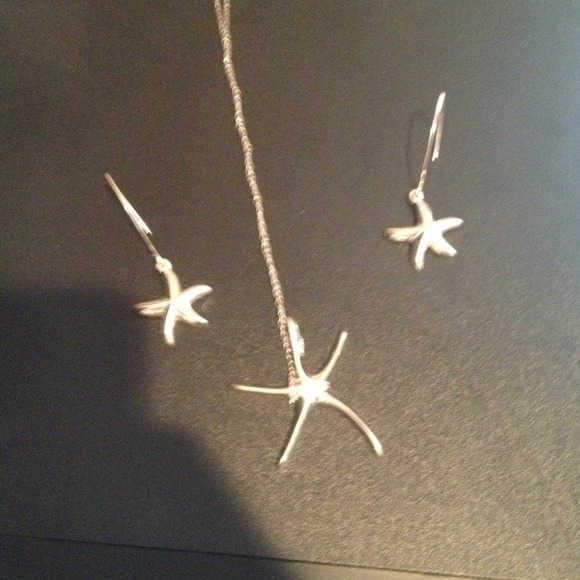 Starfish earrings and necklace set