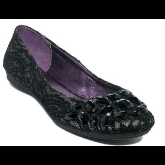 Black lace flats - Picture 1 of 3