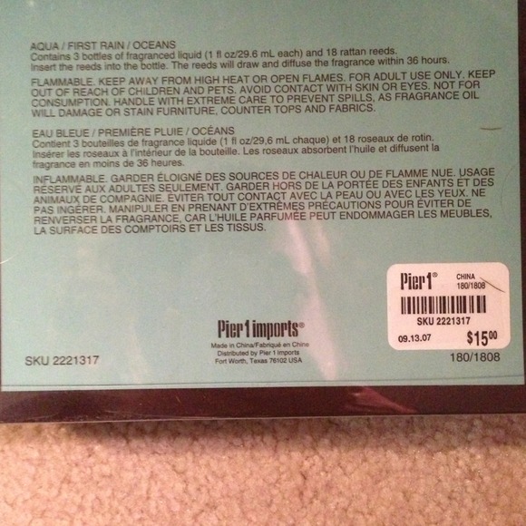 SOLD IN BUNDLE Reed diffusers - Picture 3 of 3