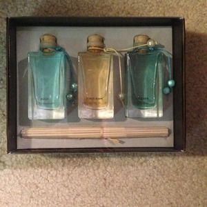 SOLD IN BUNDLE Reed diffusers
