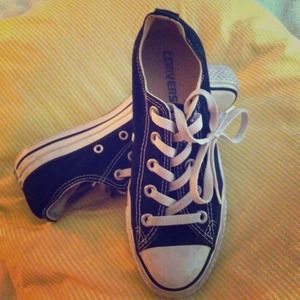 Converse chucks size 6.5