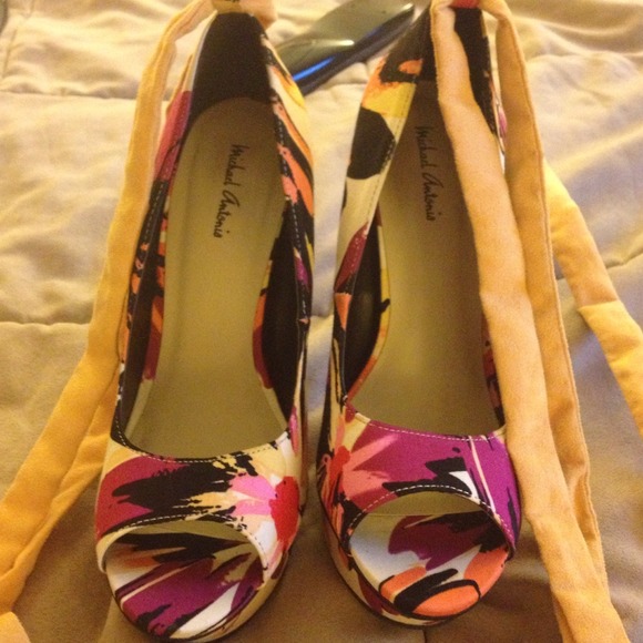Michael Antonio peep toe strap up heels