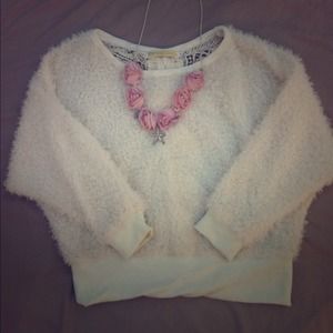 Off white qrt sleeve fury top