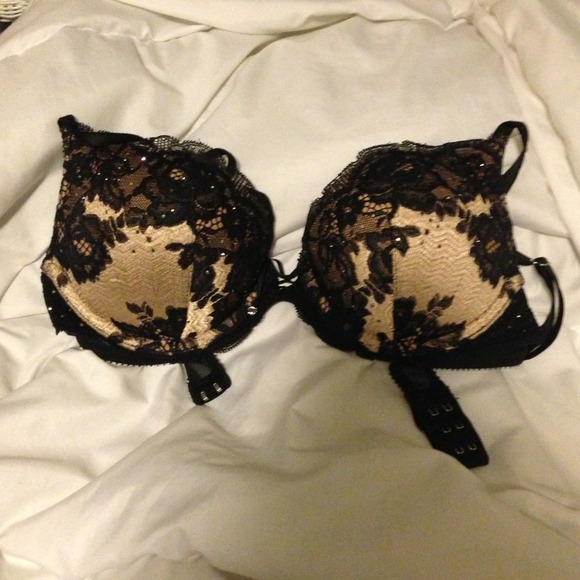 Victoria's Secret bombshell