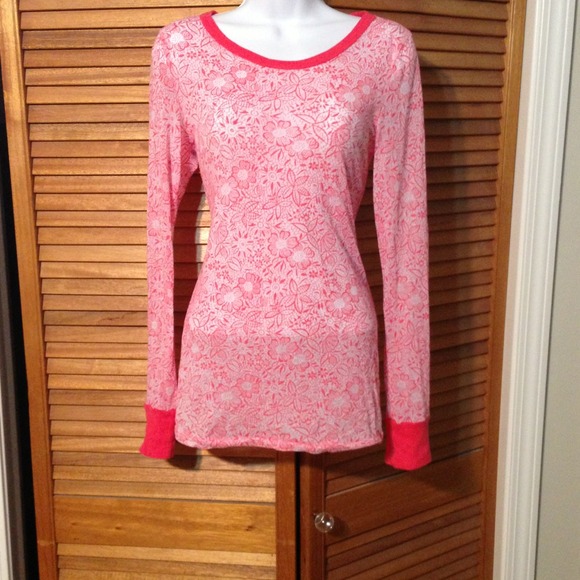 🔴Sold in bundle🔴 Free People sheer top