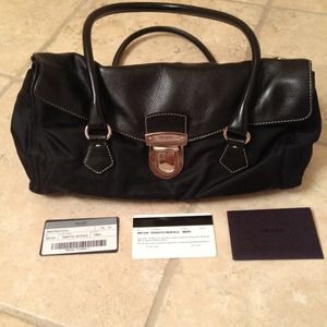 100% Authentic Prada small shoulder bag