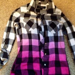 Fox ombré flannel button up