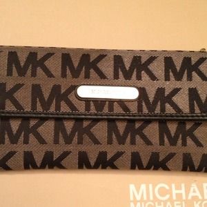 Michael Kors Credit Card Wallet