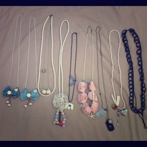 Beautiful bundle long chain necklace