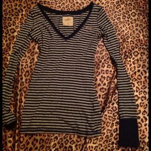 Long sleeve hollister shirt