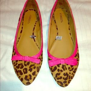 Bindle for almiller Cheetah print shoes!🎀
