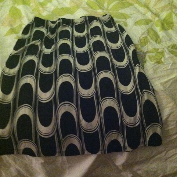 NY&Co. Black & cream colored shirt ***REDUCED****