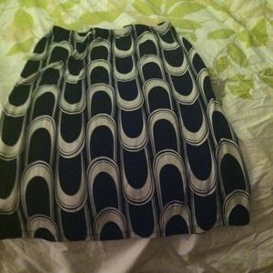 NY&Co. Black & cream colored shirt ***REDUCED****