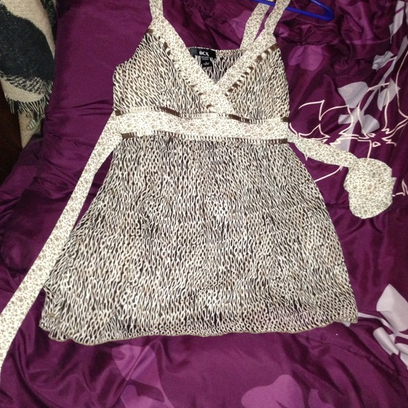 😍Animal Print Summer Top & iPhone Bling Bundle.