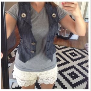 ⛔Bundled⛔Denim vest💙