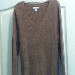 HOLDING 3 item bundle for renewedlove