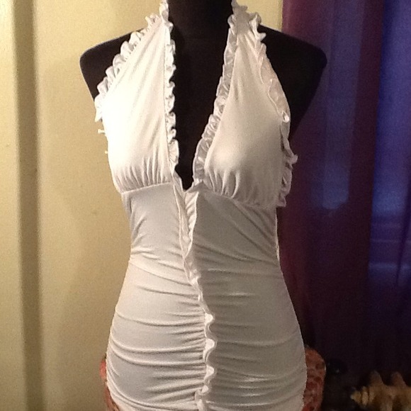 Cute white ruffle halter dress size m