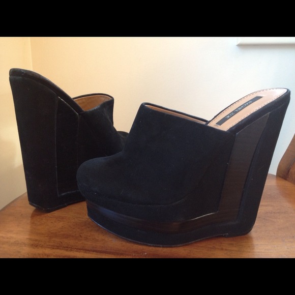 Rachel Zoe Suede Double Platform Wedges in Black