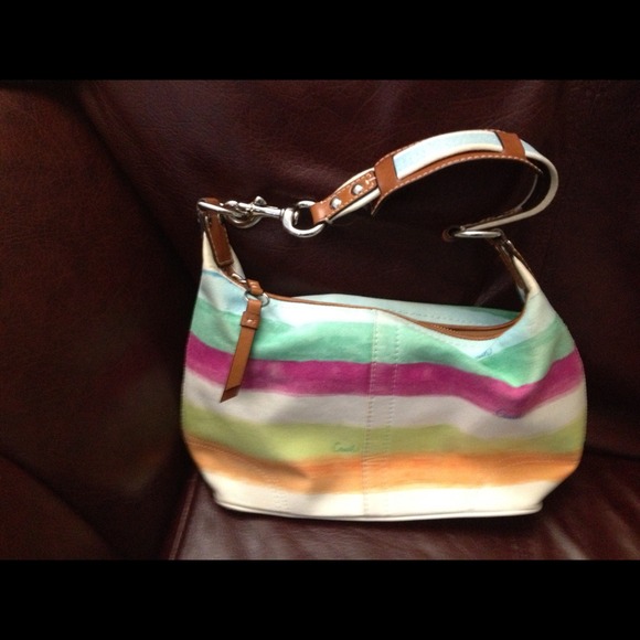 Coach gently used purse authentic w serial # - Picture 1 of 1
