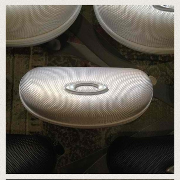 Oakley case bundle for @spass3kids