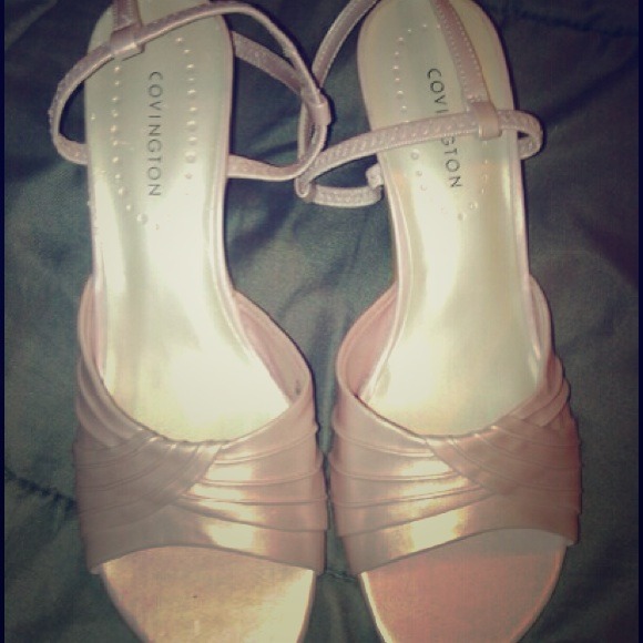 Light pink strappy pumps SALE!!!!!!