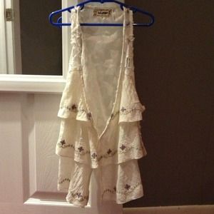White lace vest