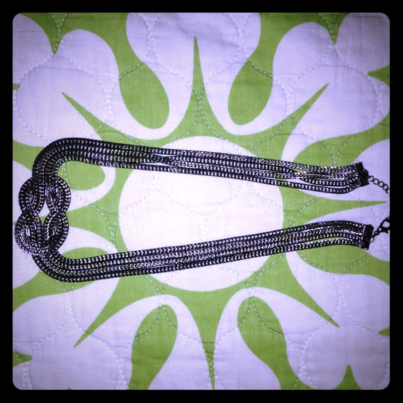 Knotted dark silver necklace