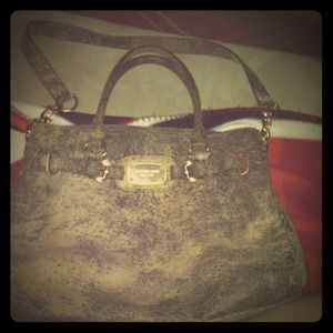 SOLD*****Michael Kors leather Hamilton Bag