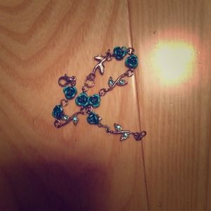 Delicate rose bracelet