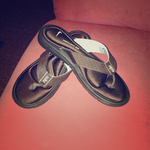 Nike Memory Foam Flip Flops